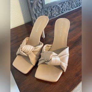 Marc Fisher nude heel size 6.5 never worn